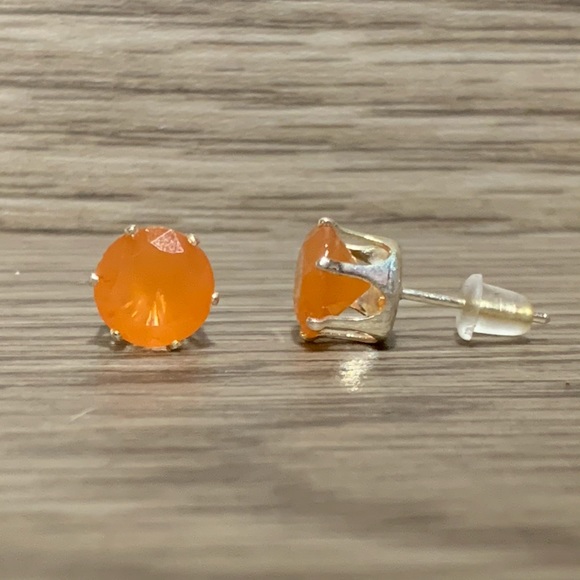 Stunning Gold Tone Orange Stud Earrings - Picture 2 of 3